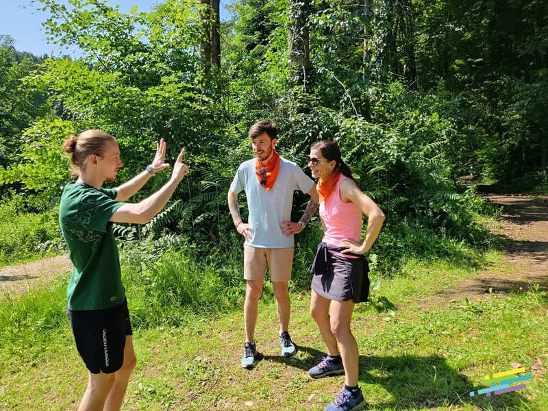 Cohésion d'équipe en foret